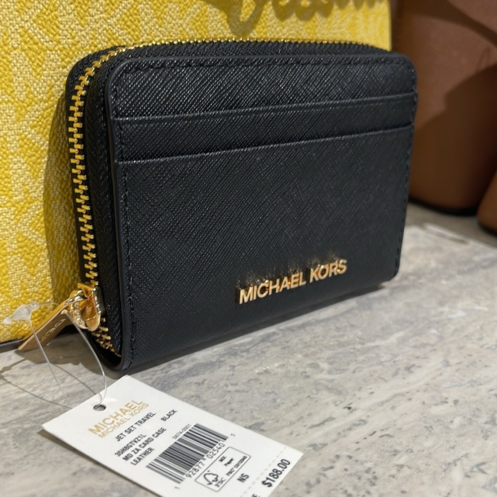 Michael Kors Jet Set Travel Md Saffiano Leather Zip Around Wallet
Card Case Coin - Picture 7 of 16
